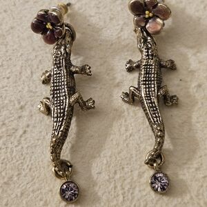VTG-style Costume Jewelry Brass Alligator Dangling Earrings with Enameled Charms